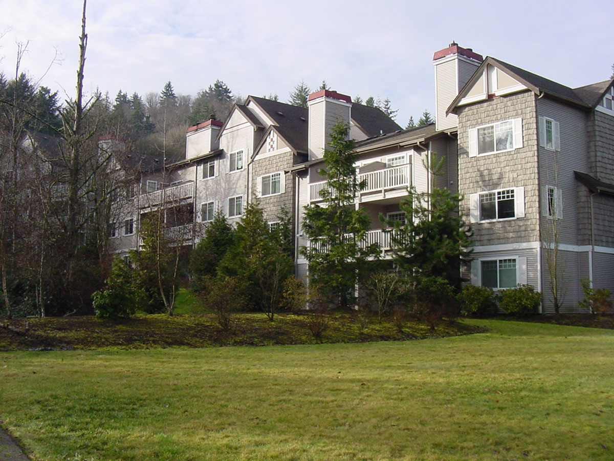 Sammamish Hills Condominiums